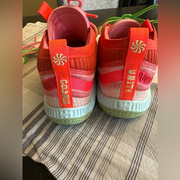 Nike Women's A'ja Wilson x Cosmic Unity 3 'Hot Punch Sneakers 7 - Picture 3 of 6